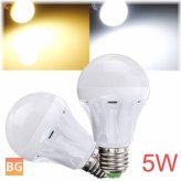 White LED Globe Light Bulb with E27 Socket - 5W