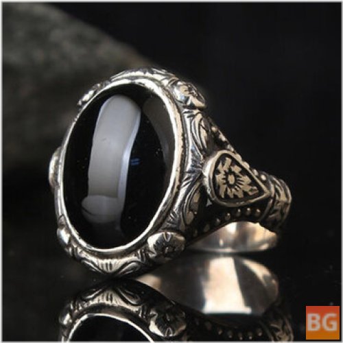 1pc Men's Fashion Punk Vintage Craft Black Gemstone Alloy Engraved Ring