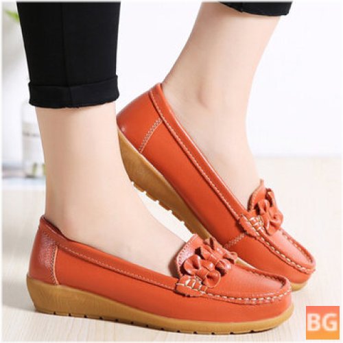 Women's Slip-On Loafer with Bowknot Stitching