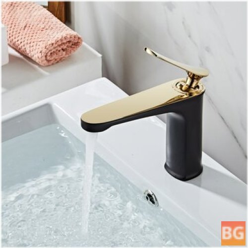 Gold Single Handle Luxury Bathroom Faucet