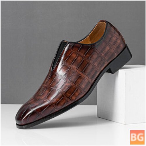Soft Sole Crocodile Pattern Slip On Shoes - Casual